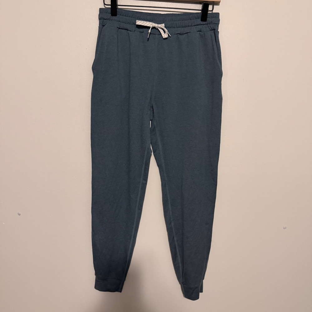 Vuori Performance joggers blue M active athleisure running casual athletic